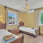 Villa Arin - Beachside Family By Finest Estepona